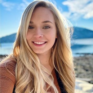 Meet your Posher, Andrea